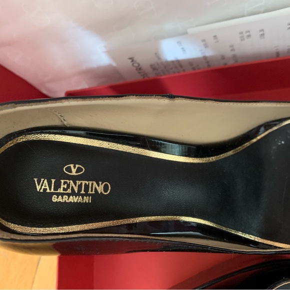 Valentino 165MM TAN-GO POINTED patent leather pumps. - Picture 6 of 13